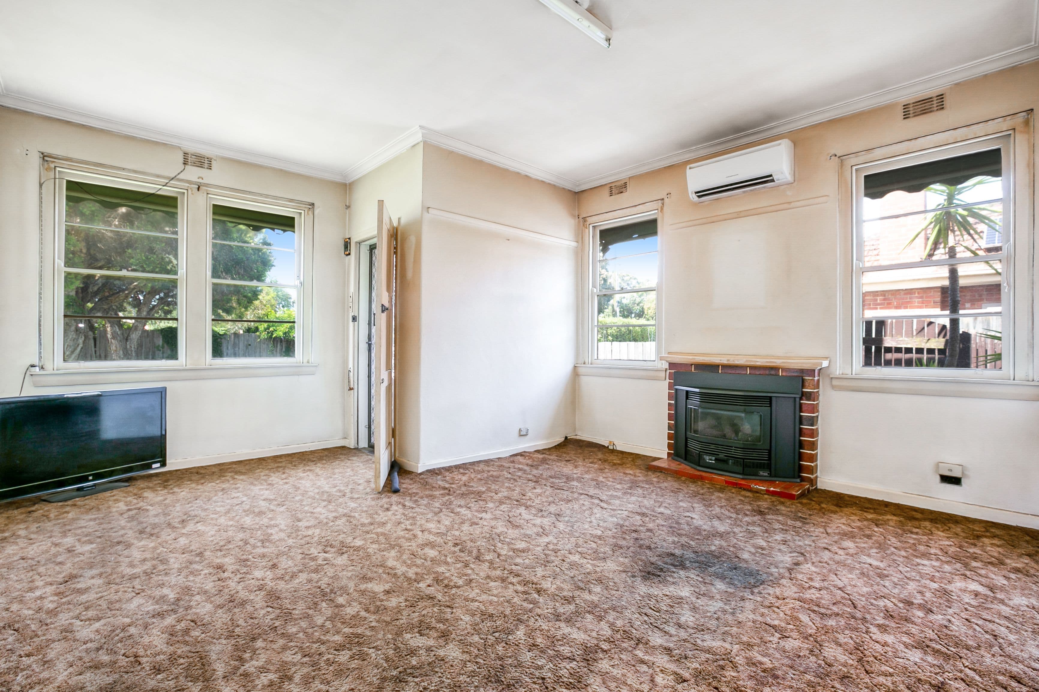 21 Taylor Avenue, Reservoir VIC 3073, Reservoir - Thumbnail 5