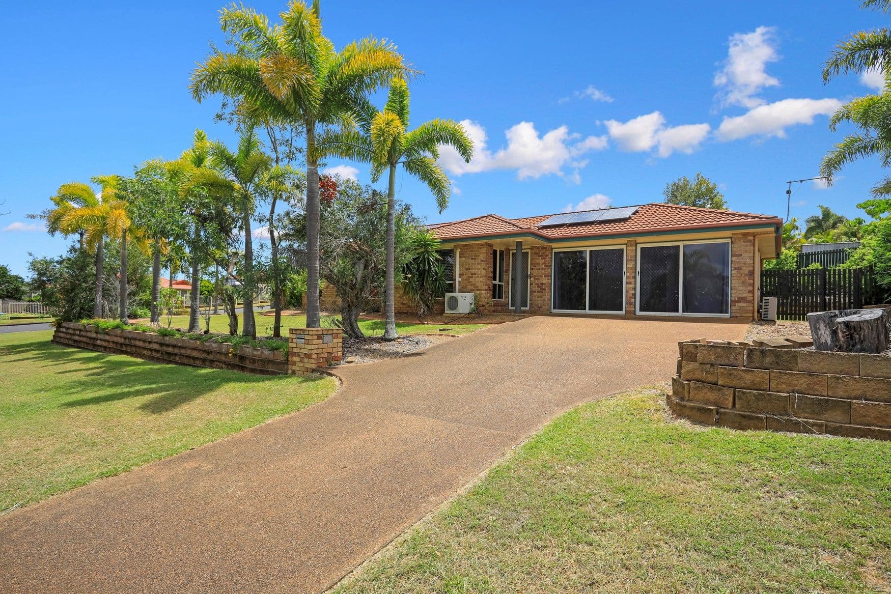 1 Monique Avenue, Avoca QLD 4670, Avoca - Thumbnail 3