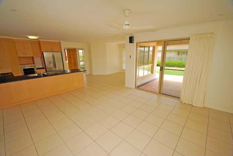 4 Divine Street, YEPPOON QLD 4703, Yeppoon - Thumbnail 3