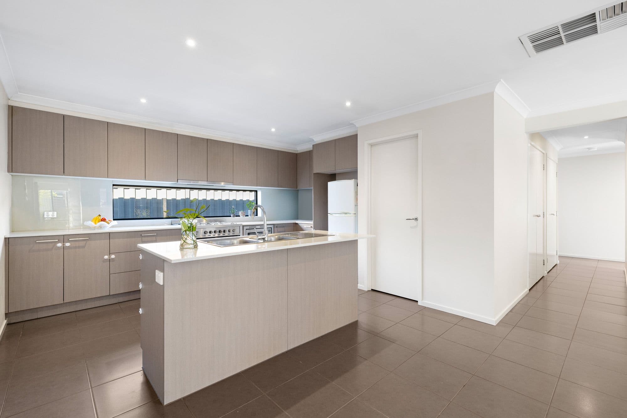3 Bindarri Road, MANOR LAKES VIC 3024, Manor Lakes - Thumbnail 3
