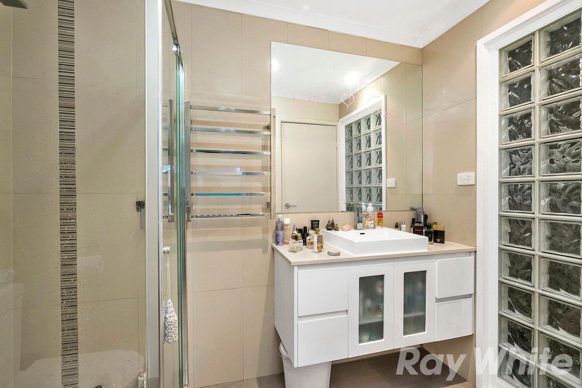 28 Hibiscus Avenue, Cheltenham VIC 3192, Cheltenham - Thumbnail 5