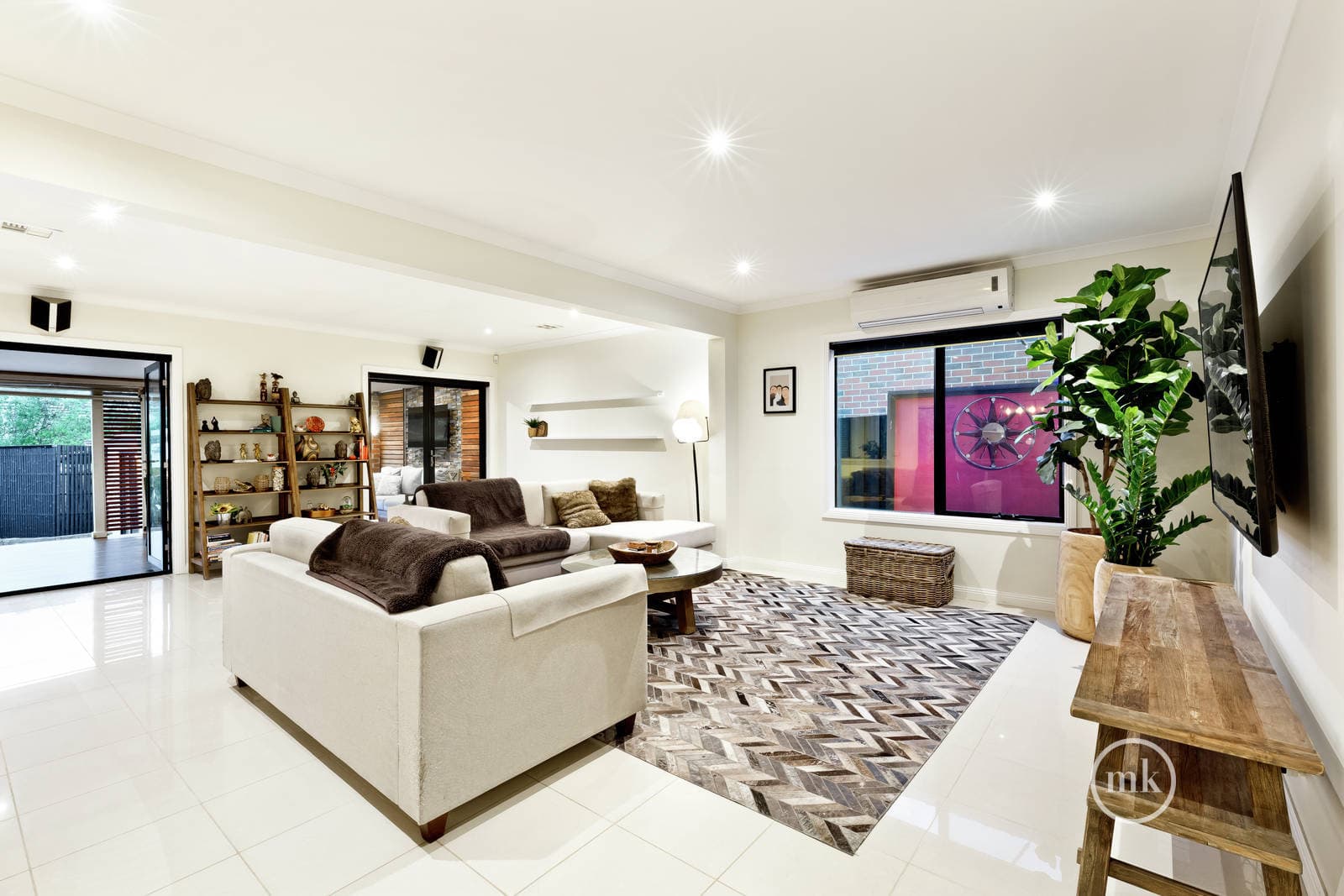 7 Raphael Rise, South Morang, South Morang - Thumbnail 4