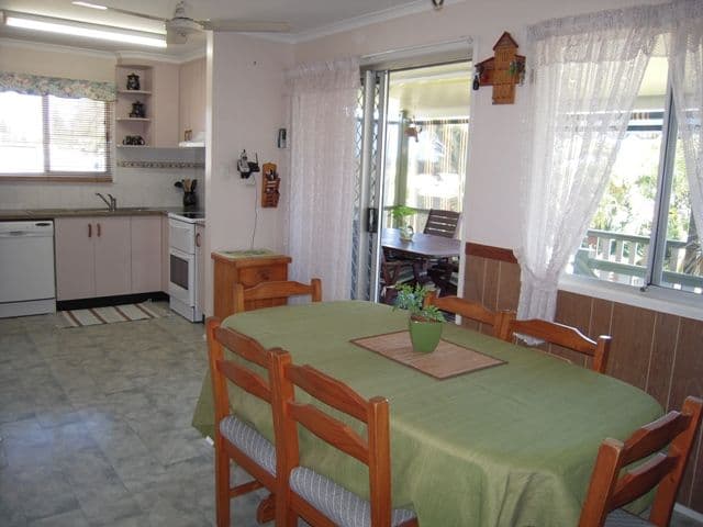 2 Jarrah Street, BEACONSFIELD QLD 4740, Beaconsfield - Thumbnail 5