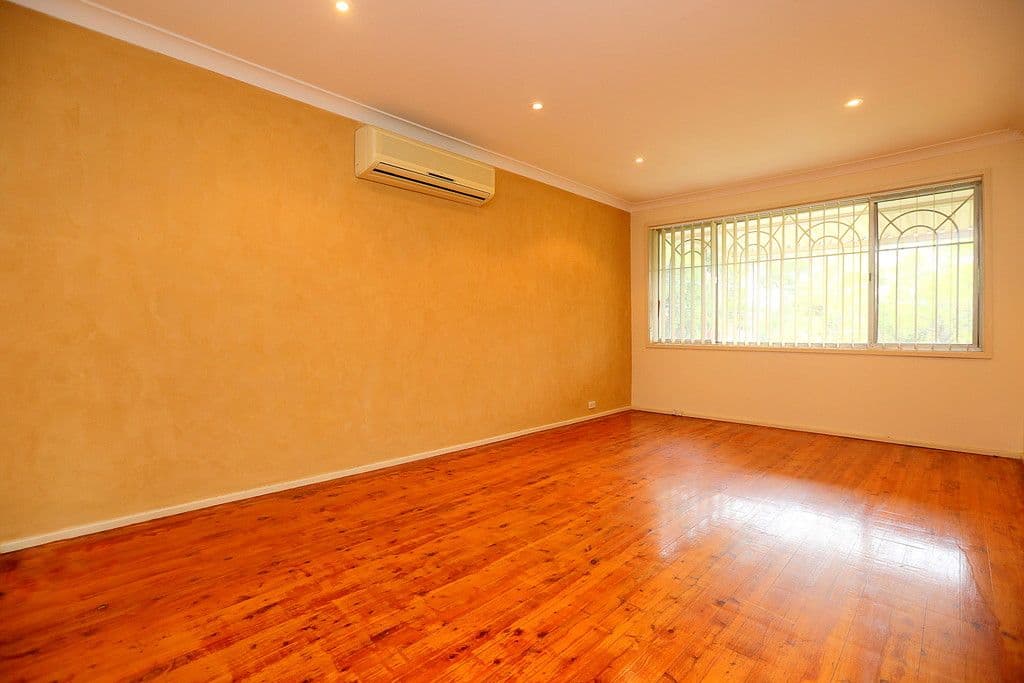 24 Farrell Road, Bass Hill - Thumbnail 2