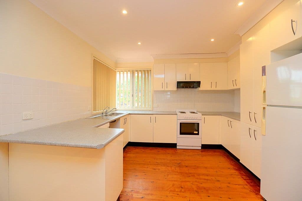24 Farrell Road, Bass Hill - Thumbnail 3