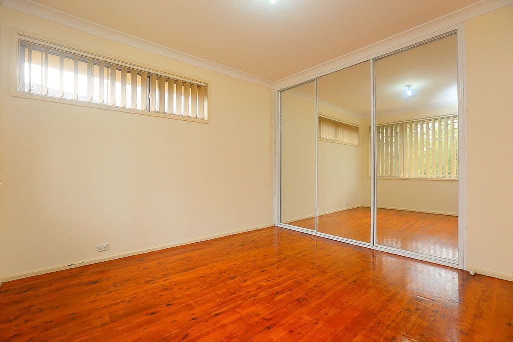 24 Farrell Road, Bass Hill - Thumbnail 4