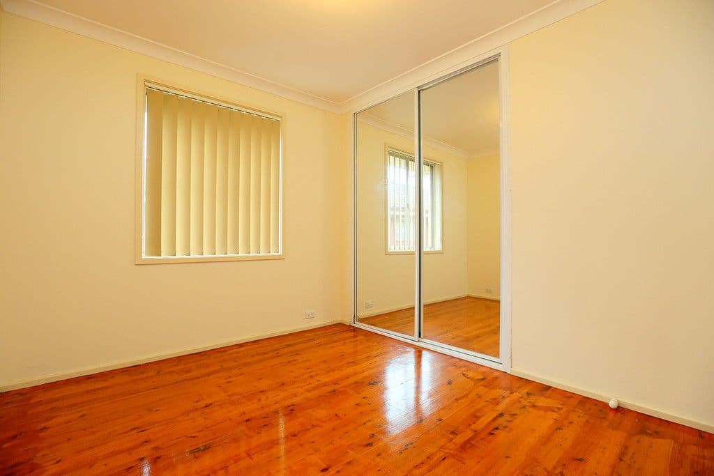 24 Farrell Road, Bass Hill - Thumbnail 5