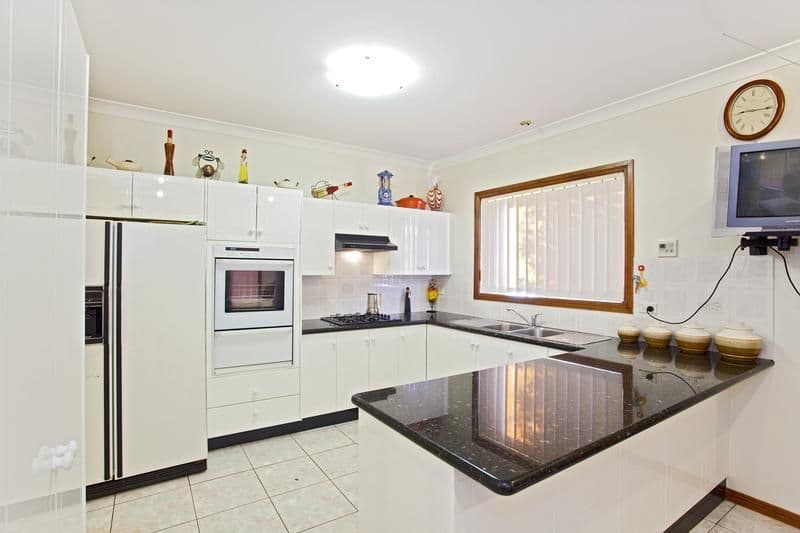 3 Brogo Place, PRESTONS NSW 2170, Prestons - Thumbnail 5