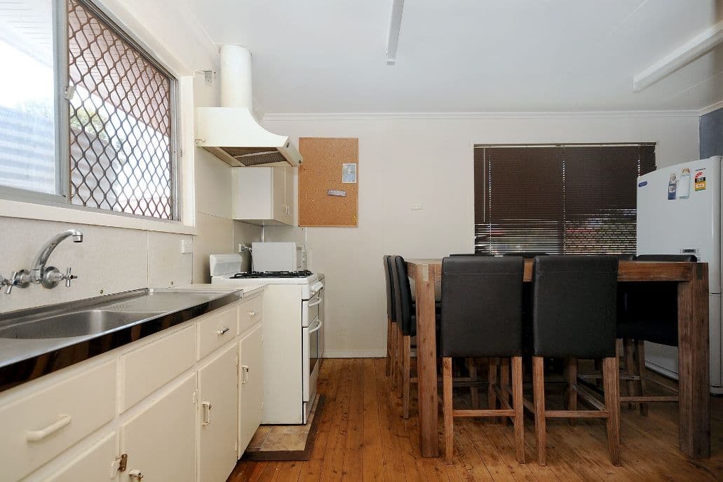 17 Delray Street, OAKEY QLD 4401, Oakey - Thumbnail 3