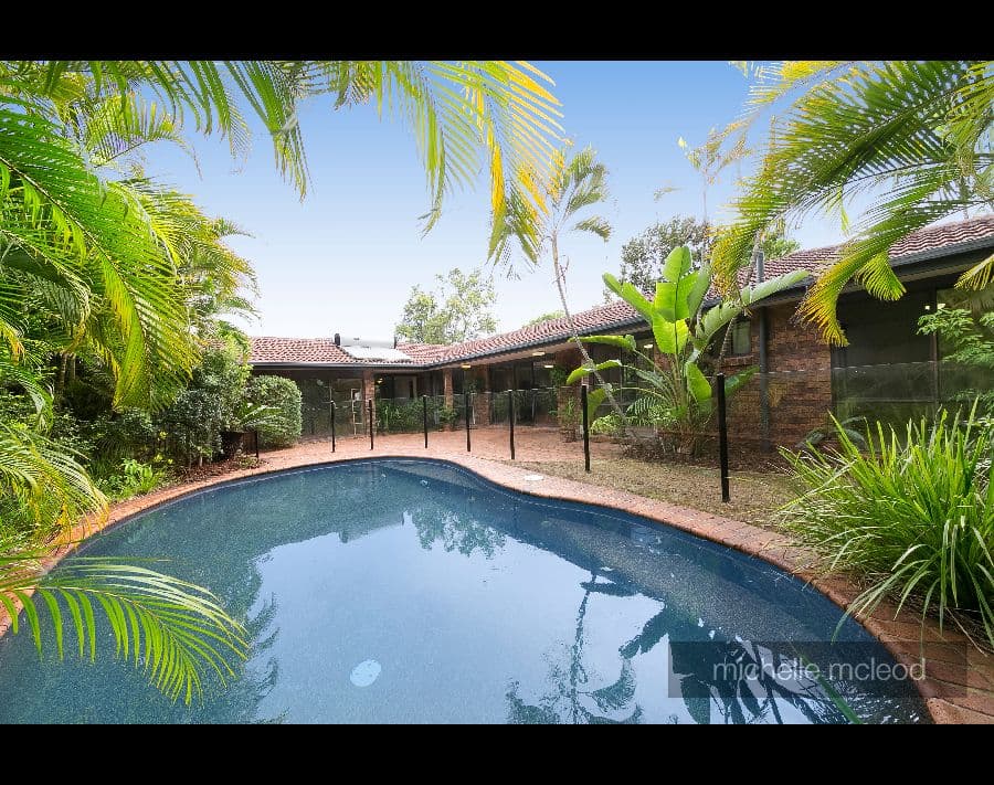 35 Farnworth Street, Chapel Hill QLD 4069, Chapel Hill - Image 1