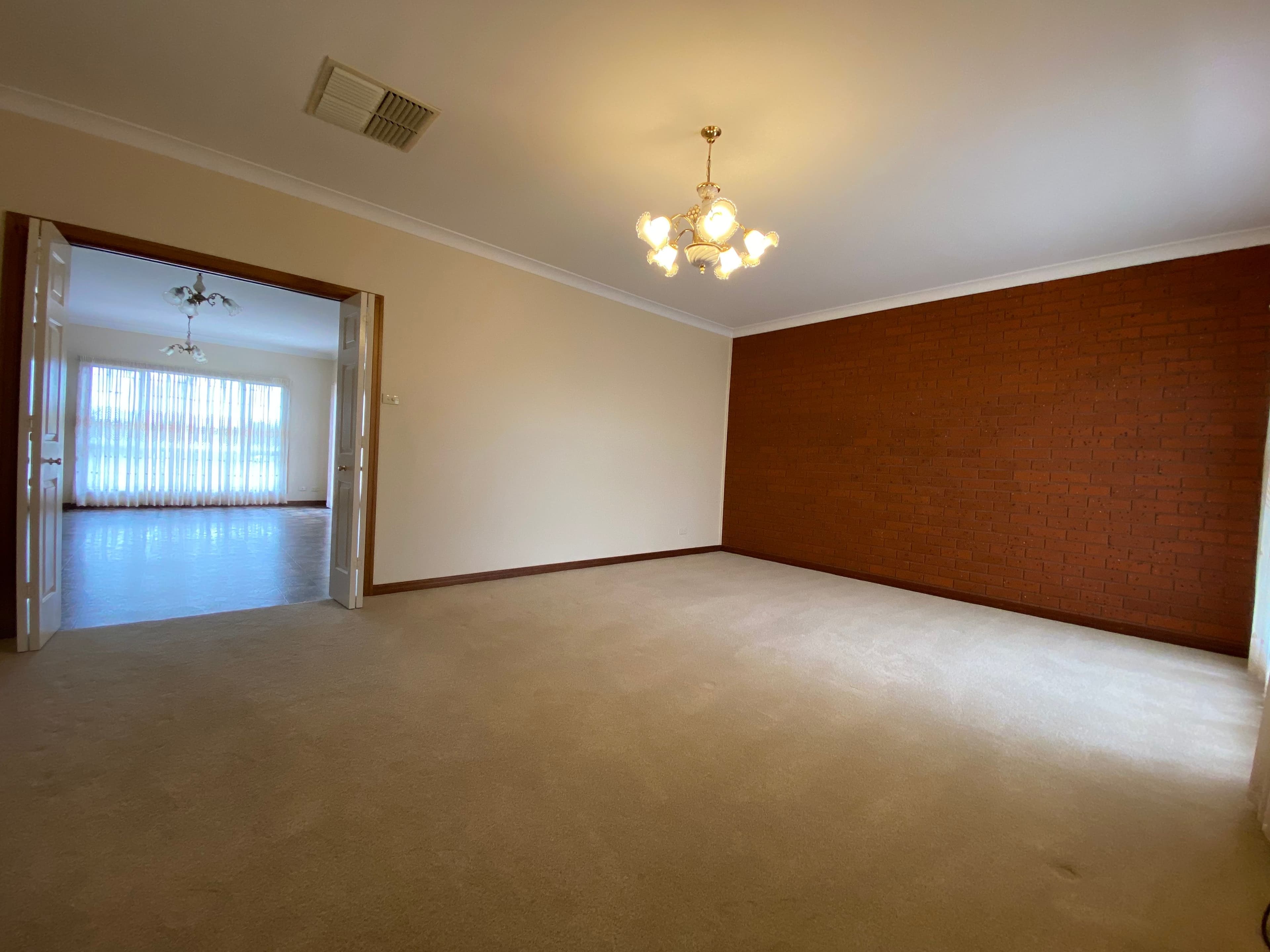 1A Clifton Blvde, Griffith NSW 2680, Griffith - Thumbnail 2