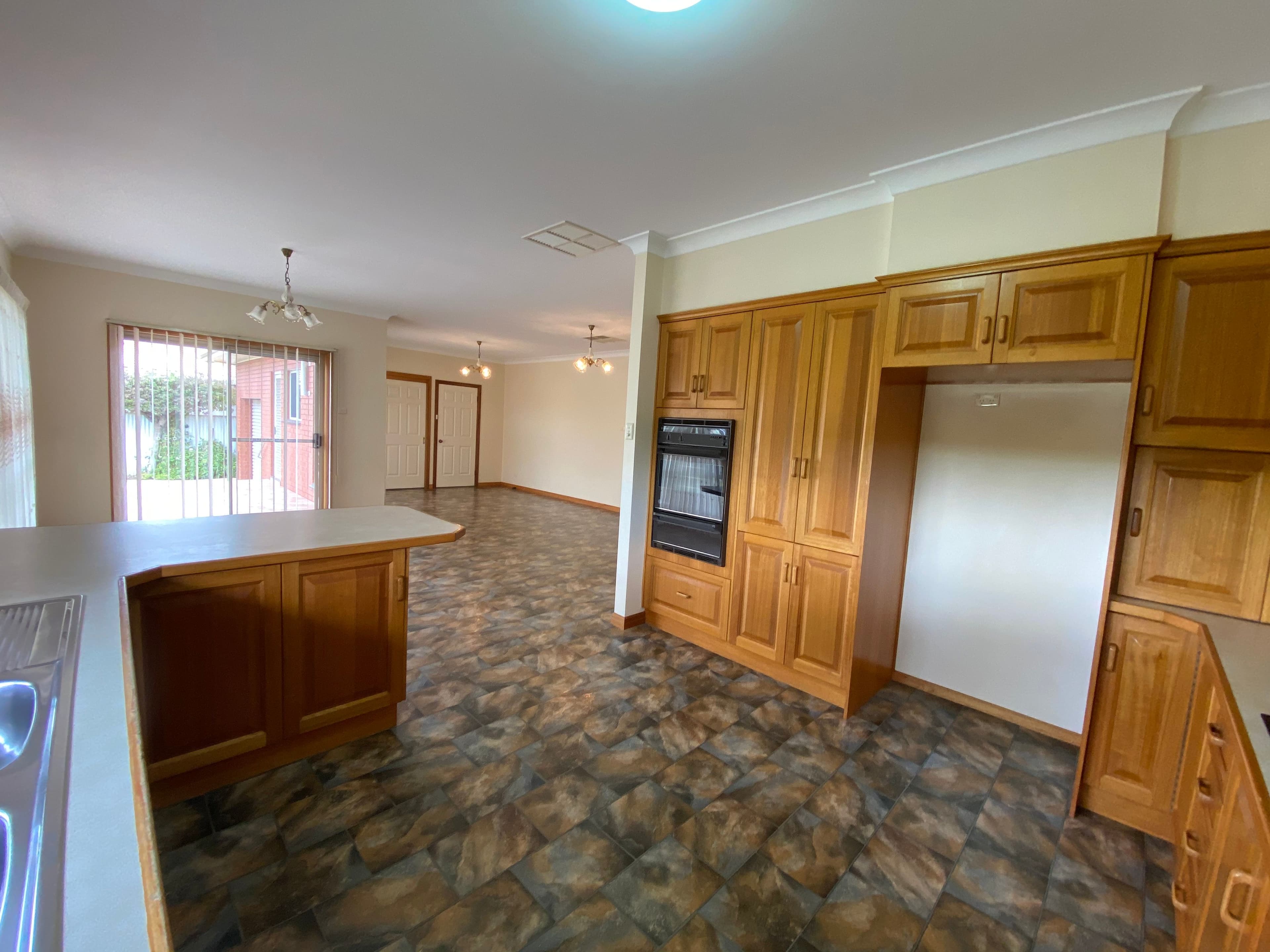 1A Clifton Blvde, Griffith NSW 2680, Griffith - Thumbnail 7