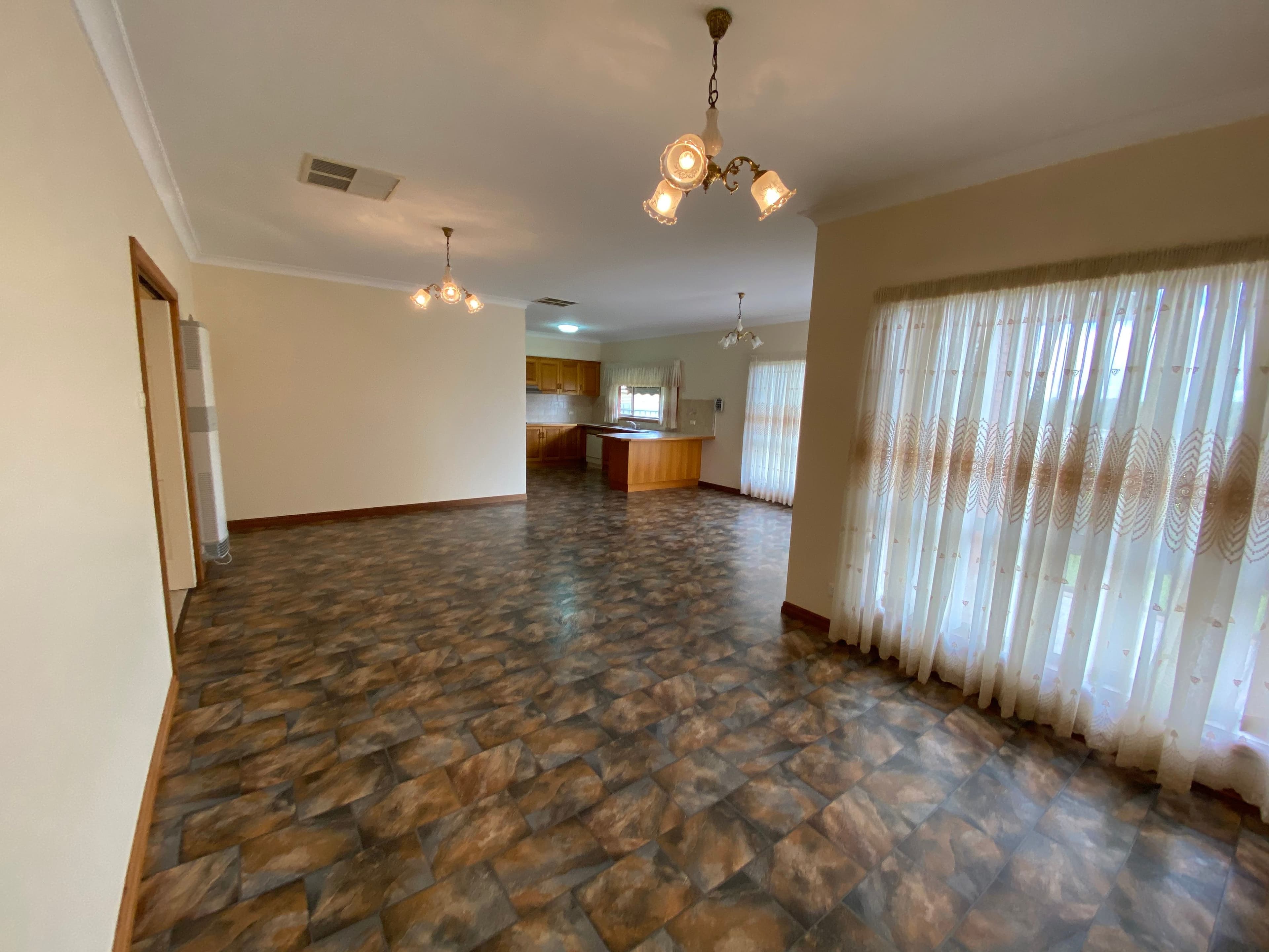 1A Clifton Blvde, Griffith NSW 2680, Griffith - Thumbnail 8