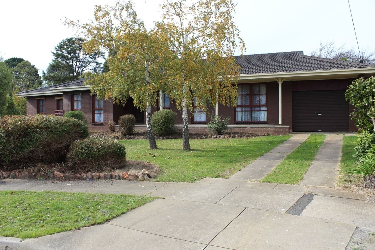 15 Hewett Court, Hamilton VIC 3300, Hamilton - Image 1
