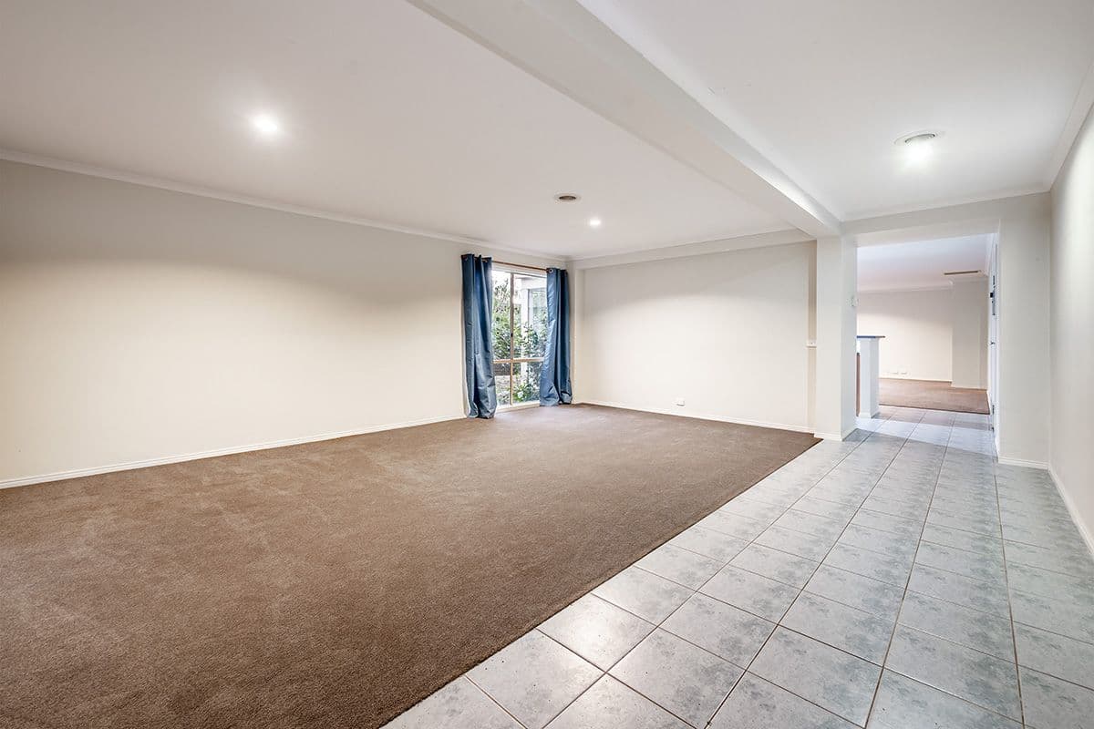 27 Sinatra Way, Cranbourne East VIC 3977, Cranbourne East - Thumbnail 4