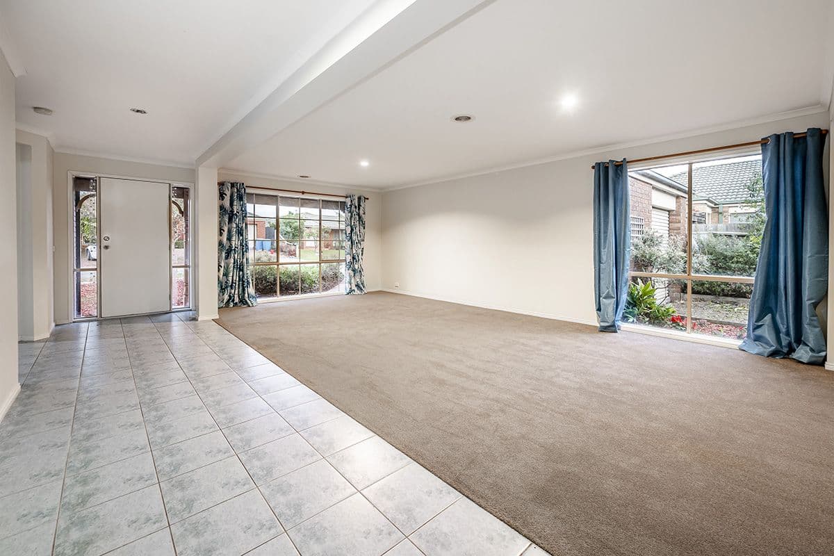 27 Sinatra Way, Cranbourne East VIC 3977, Cranbourne East - Thumbnail 5