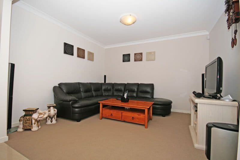 27 Nabeel Place, CALAMVALE QLD 4116, Calamvale - Thumbnail 4