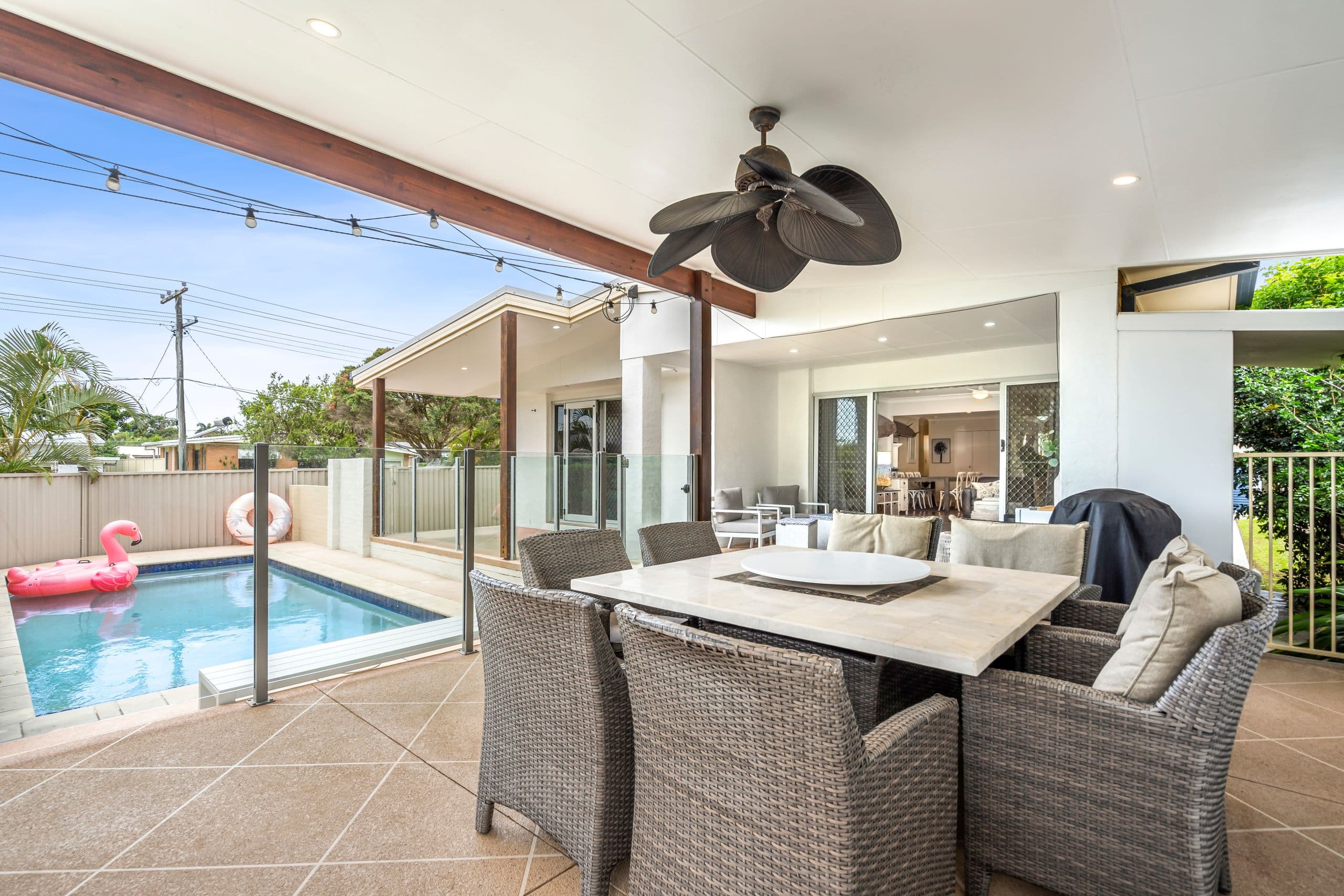 2 Dilgara Street, Tugun QLD 4224, Tugun - Thumbnail 2