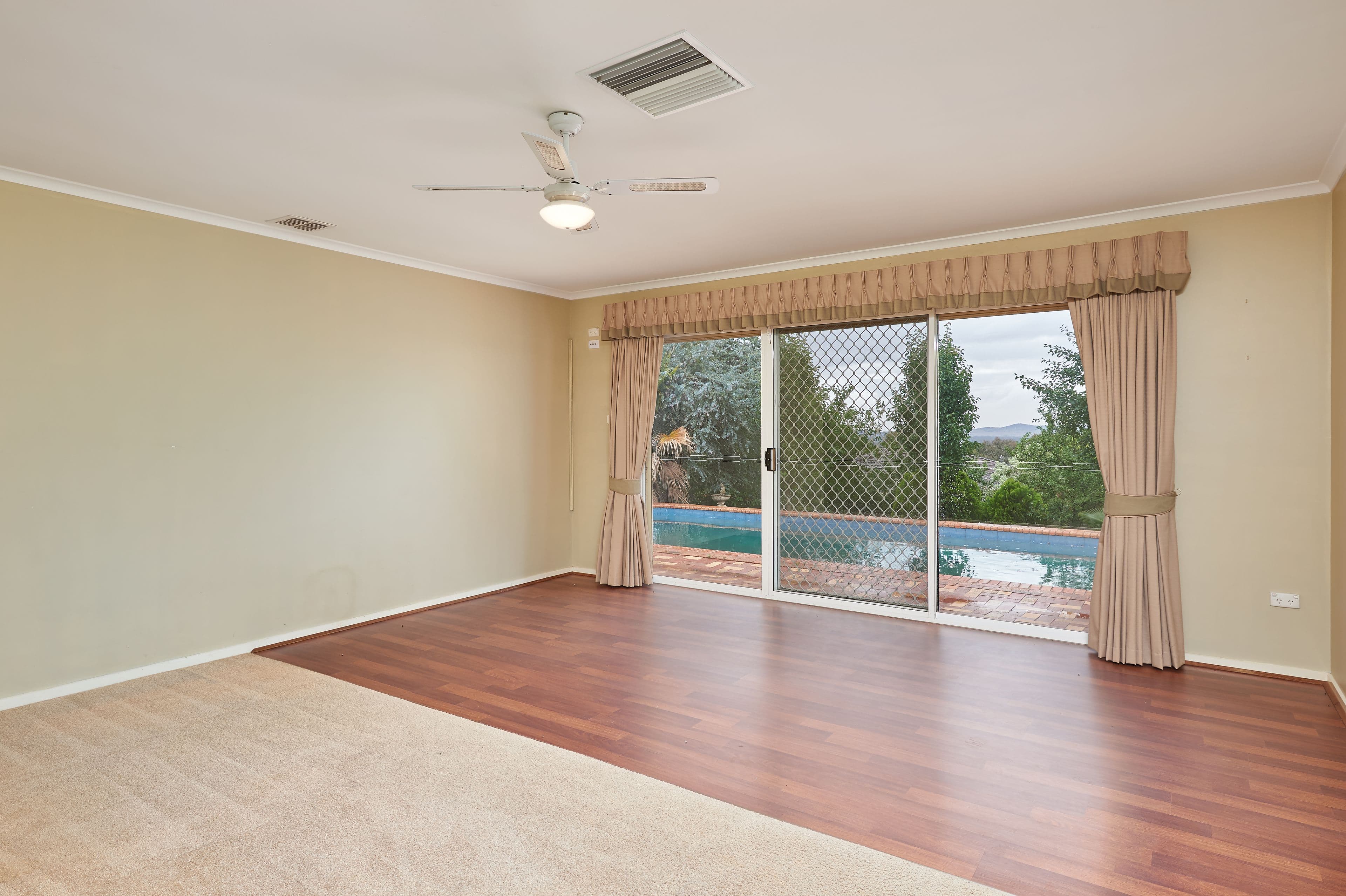 24 McCoullough Drive, Tolland NSW 2650, Tolland - Thumbnail 5