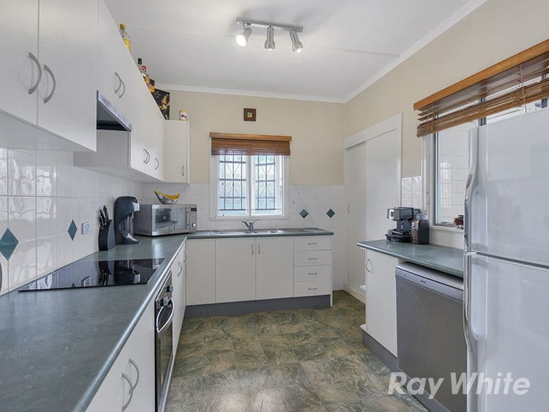 11 Pedley Street, Wavell Heights QLD 4012, Wavell Heights - Thumbnail 6