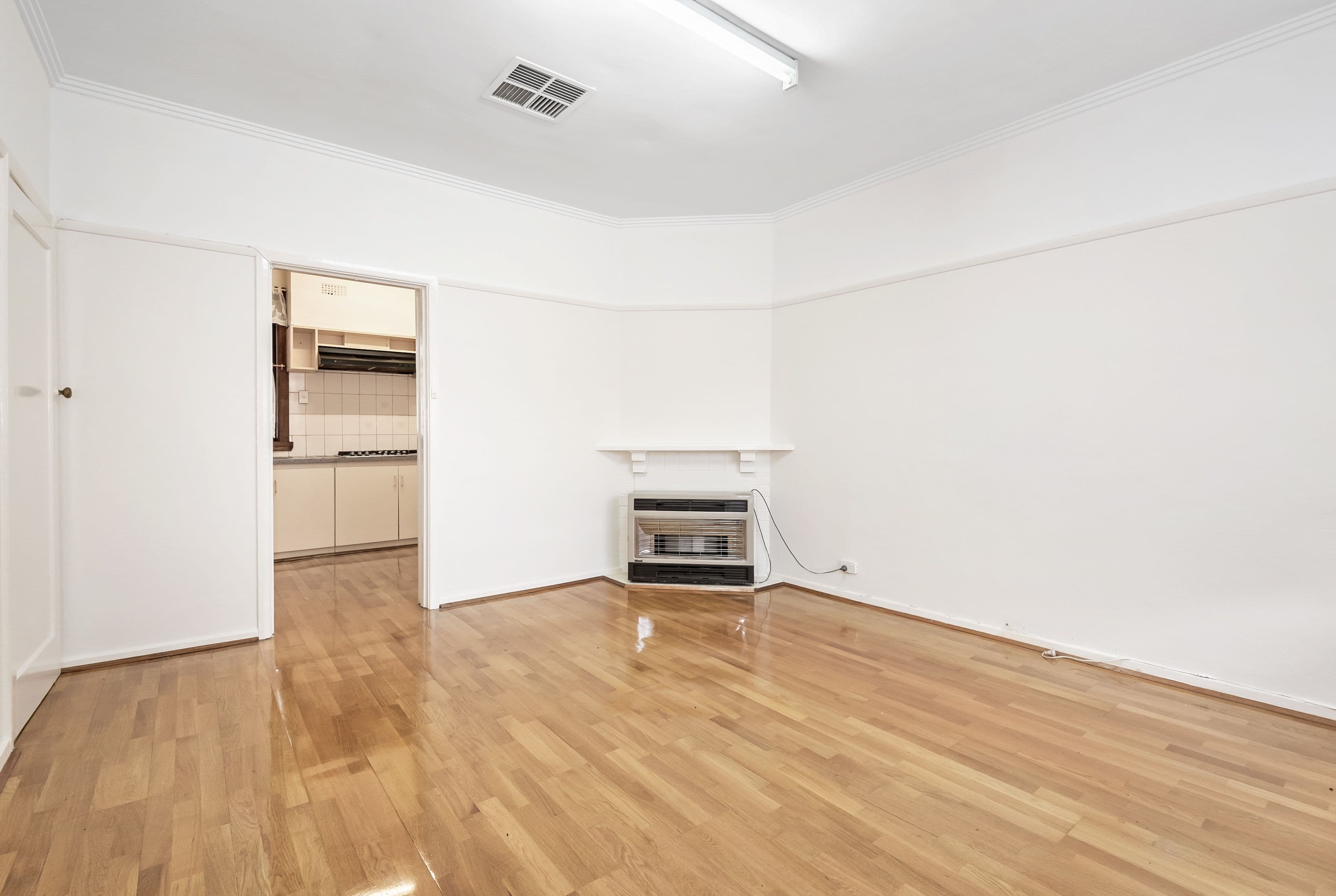17 Banool Street, Preston VIC 3072, Preston - Thumbnail 4