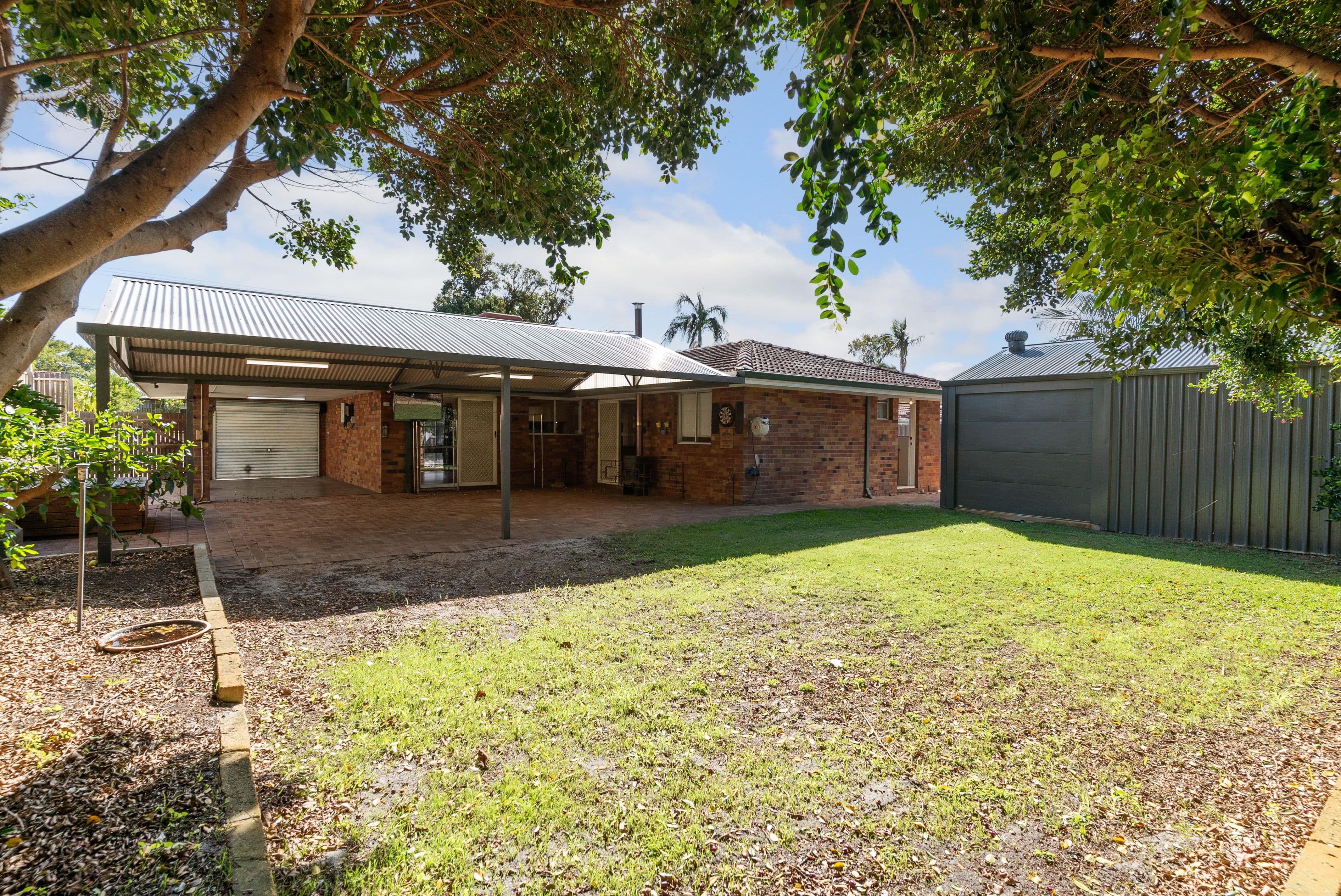 122 Hume Road, Thornlie WA 6108, Thornlie - Thumbnail 2