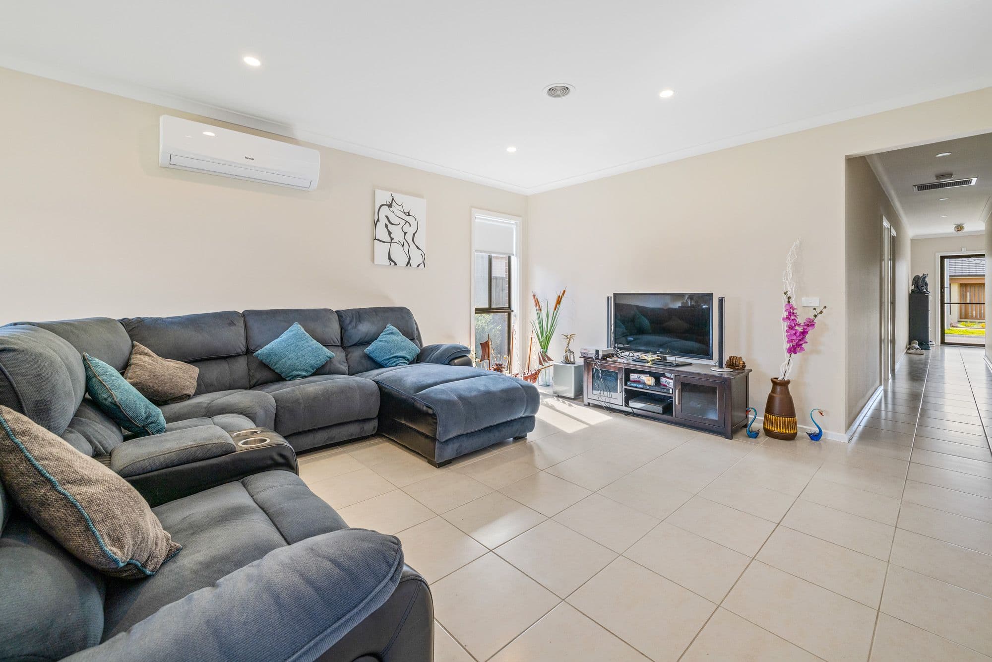 17 Chancellor Avenue, Werribee VIC 3030, Werribee - Thumbnail 4
