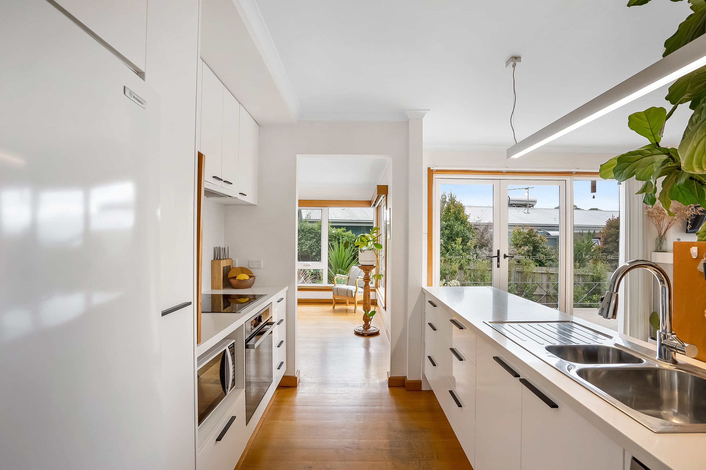 251 Roslyn Avenue, Blackmans Bay TAS 7052, Blackmans Bay - Thumbnail 3