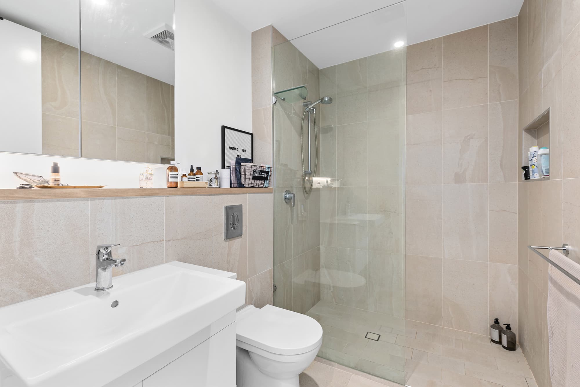 307/185-191 Clarence Rd, Indooroopilly - Thumbnail 2