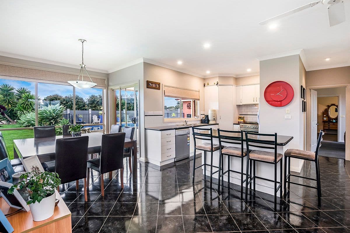 137 Anne Street, Koroit VIC 3282, Koroit - Thumbnail 5
