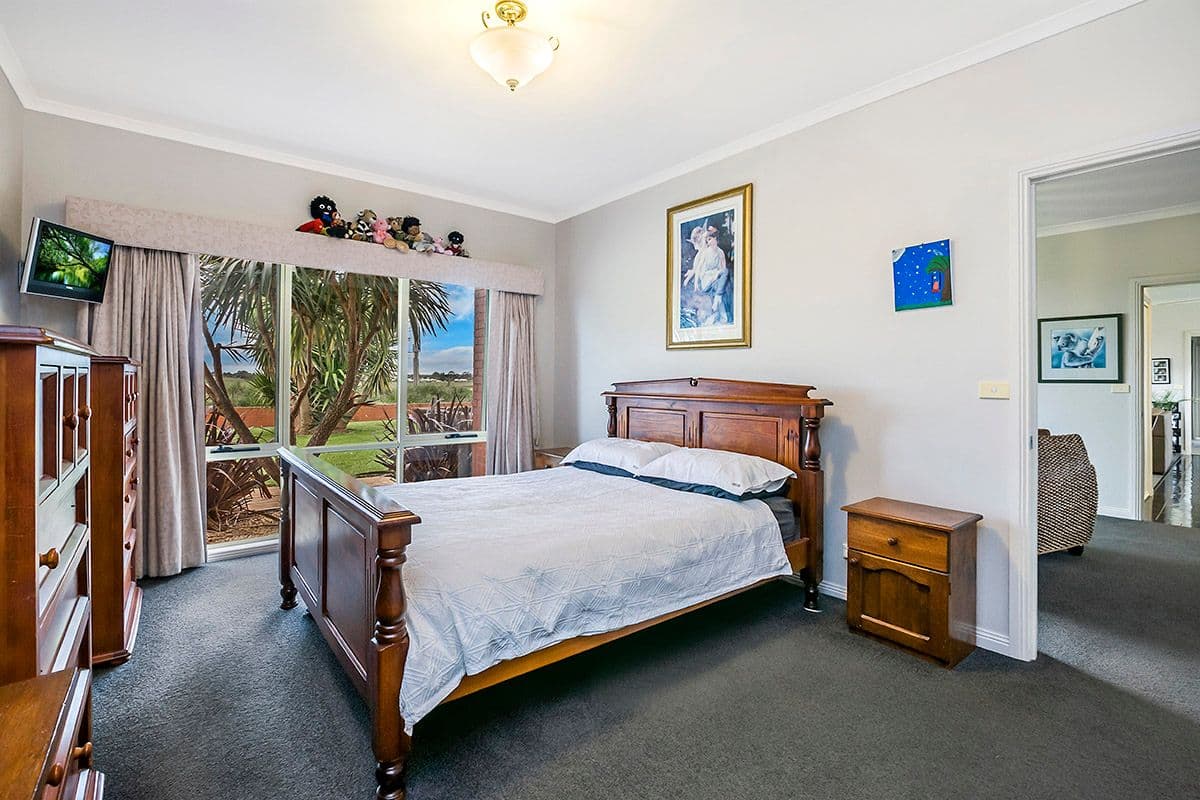 137 Anne Street, Koroit VIC 3282, Koroit - Thumbnail 6