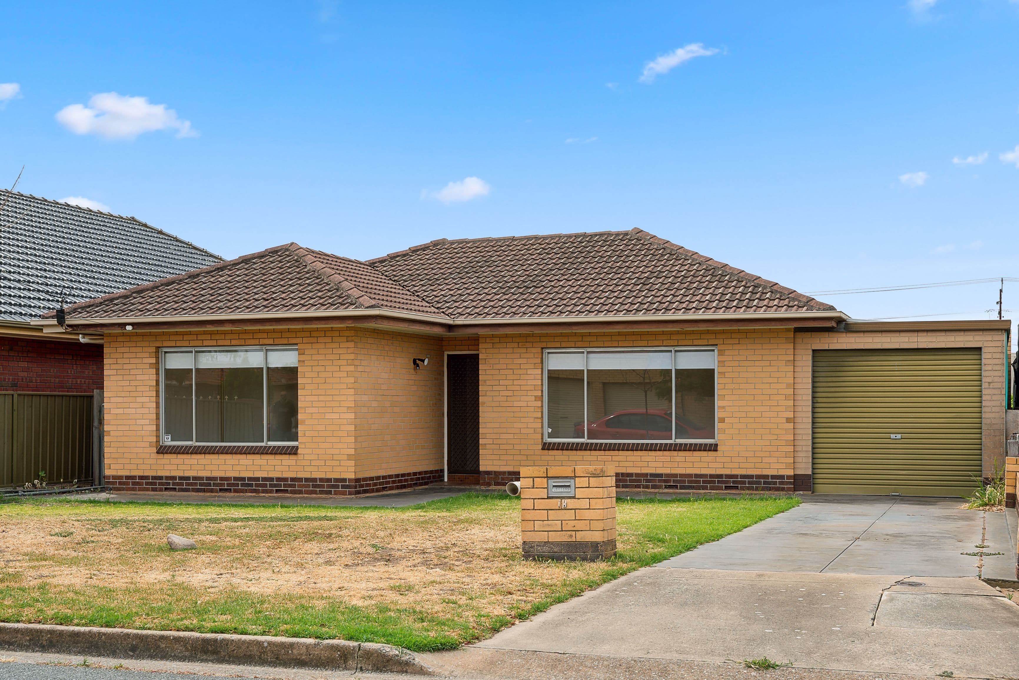 18 Gregory Crescent, Seaton SA 5023, Seaton - Thumbnail 2