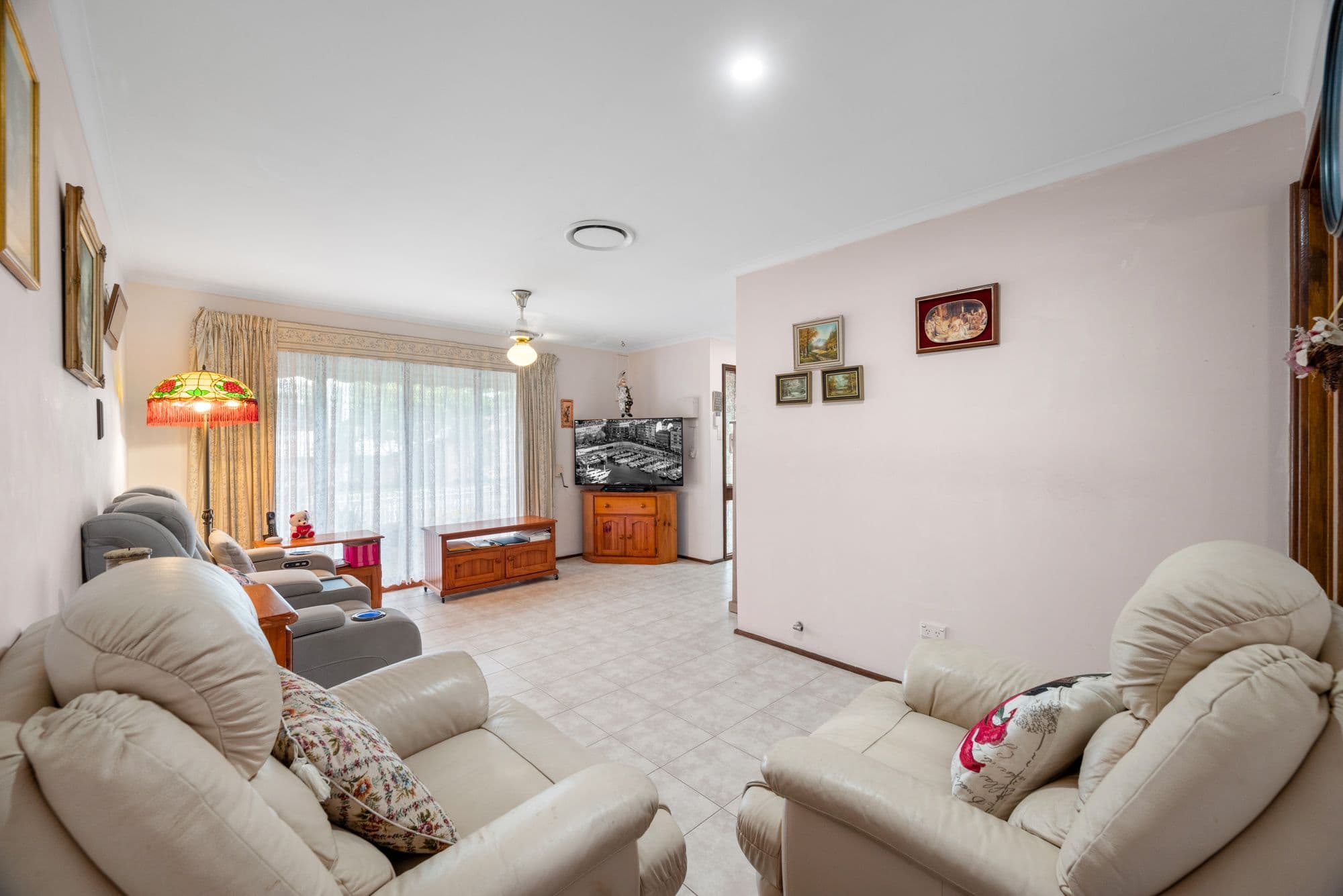 6 Fifth Street, Scarborough, St Helens Park - Thumbnail 3