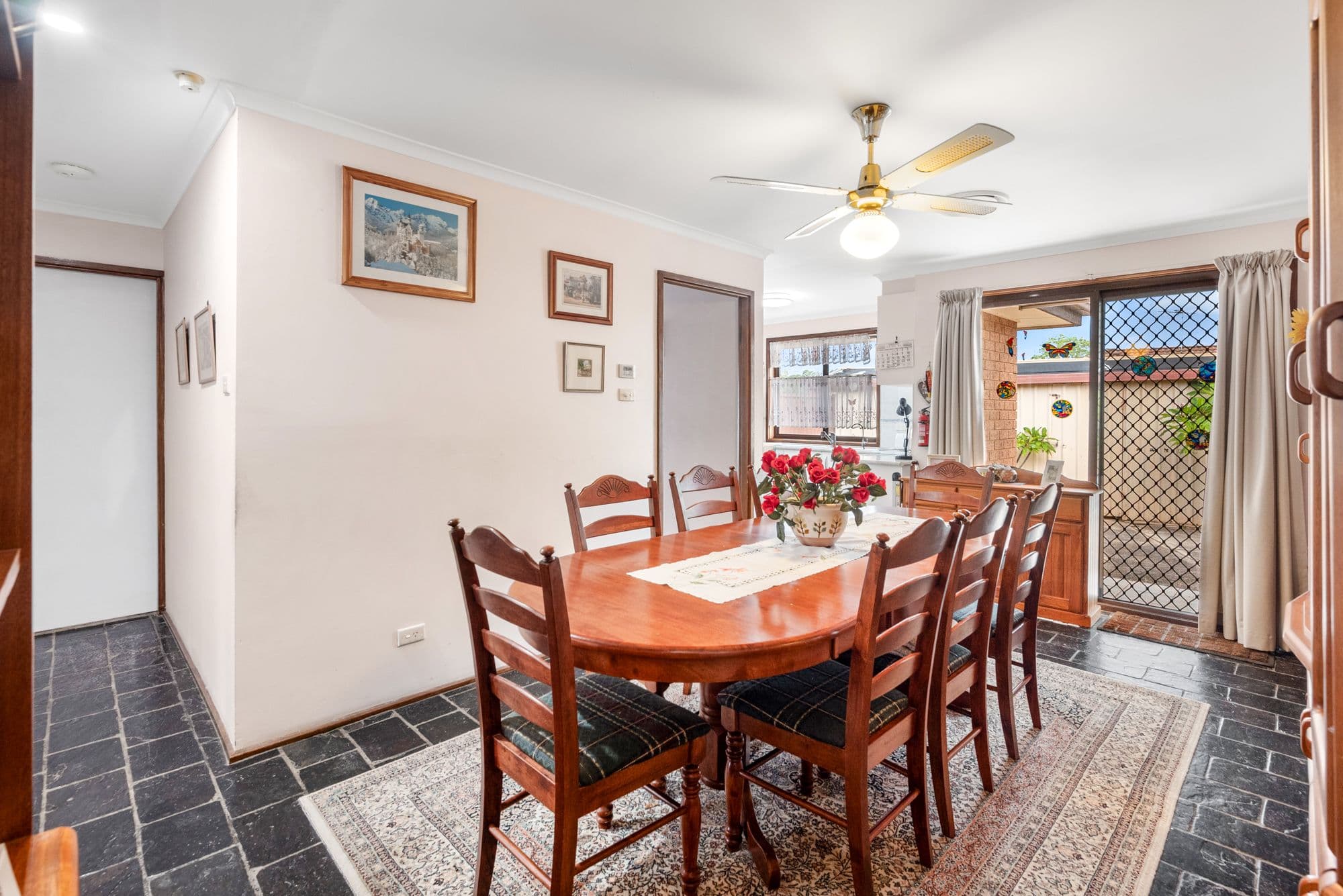 6 Fifth Street, Scarborough, St Helens Park - Thumbnail 4