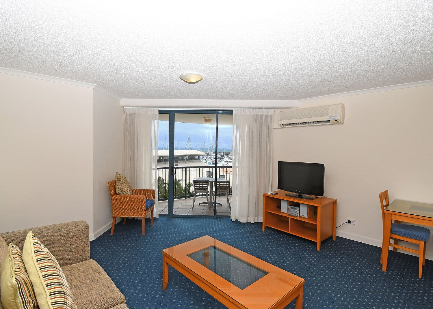 Unit 301 Mantra Resort, Buccaneer Drive, Urangan QLD 4655, Urangan - Thumbnail 3