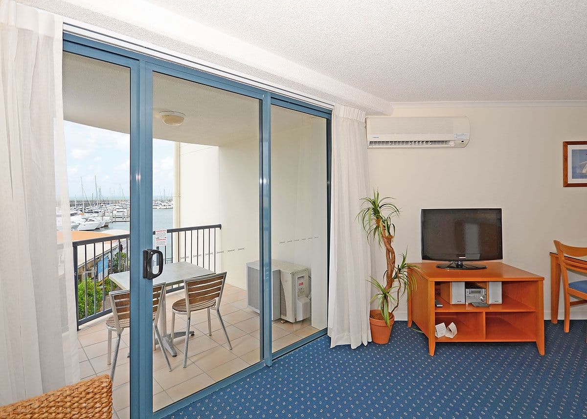 Unit 301 Mantra Resort, Buccaneer Drive, Urangan QLD 4655, Urangan - Thumbnail 8