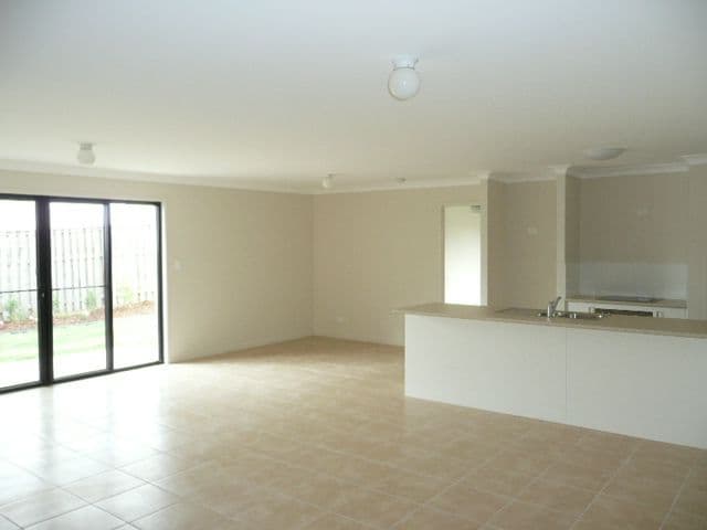 86 Wunburra Circuit, PACIFIC PINES QLD 4211, Pacific Pines - Image 1