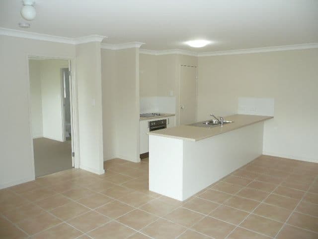 86 Wunburra Circuit, PACIFIC PINES QLD 4211, Pacific Pines - Thumbnail 4