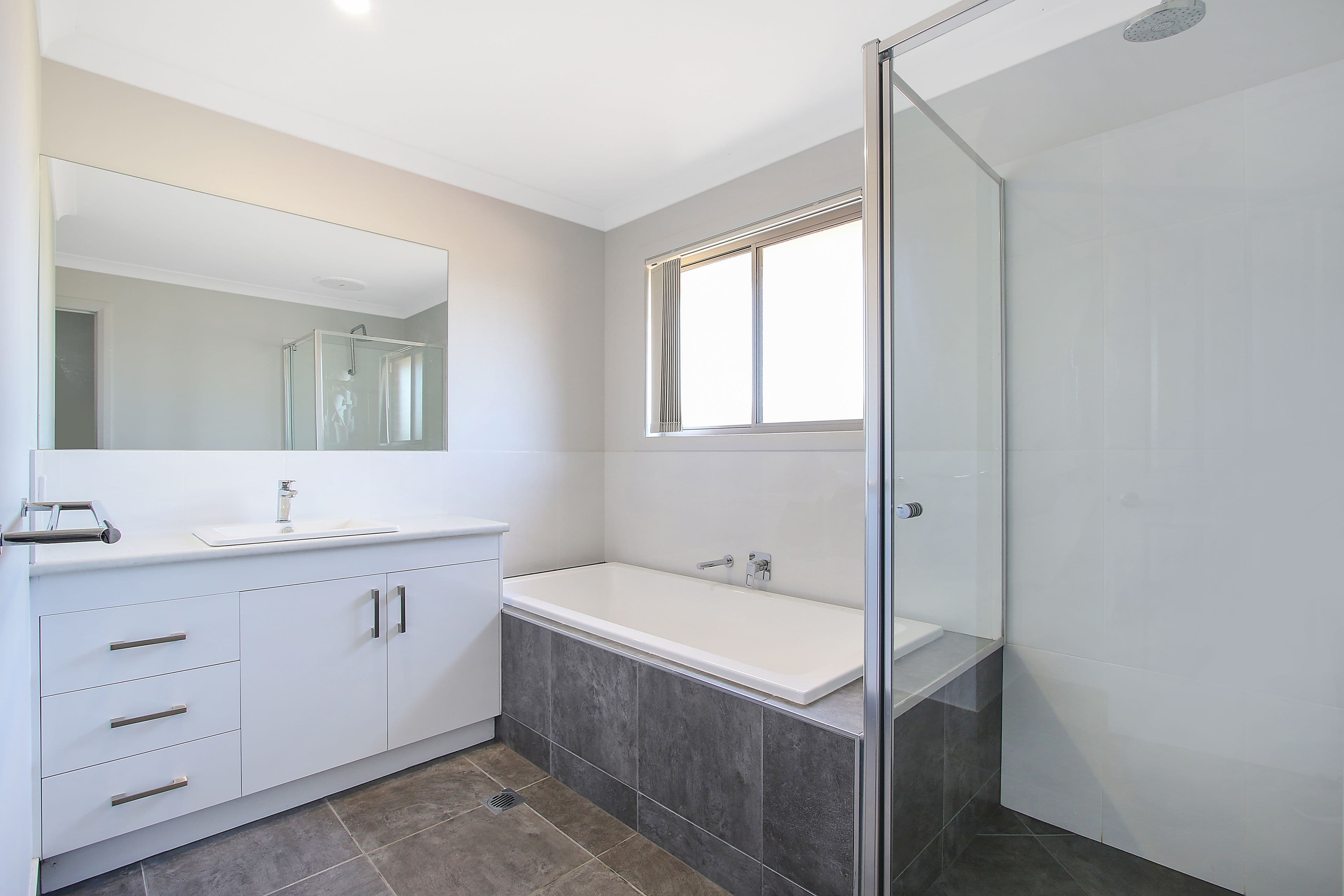 182 Jude Street, Howlong - Thumbnail 8