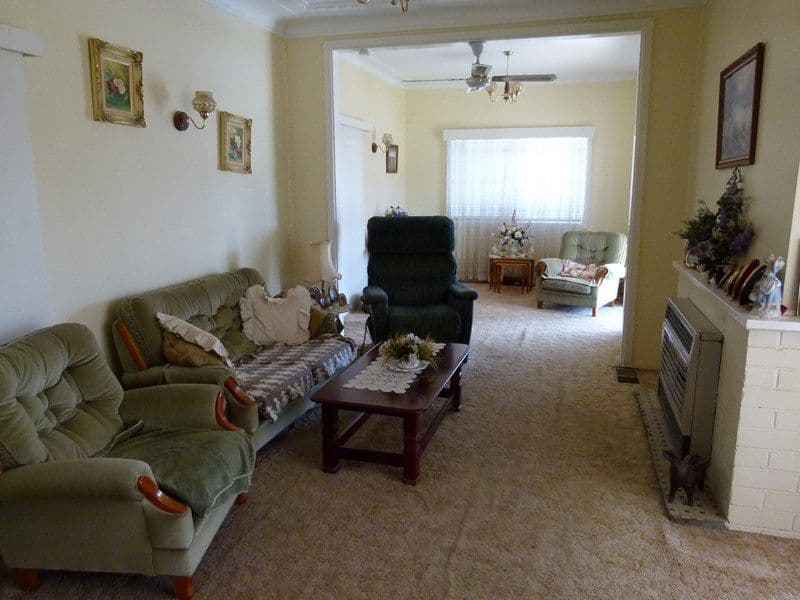 14 Patterson Street, FORBES NSW 2871, Forbes - Thumbnail 3