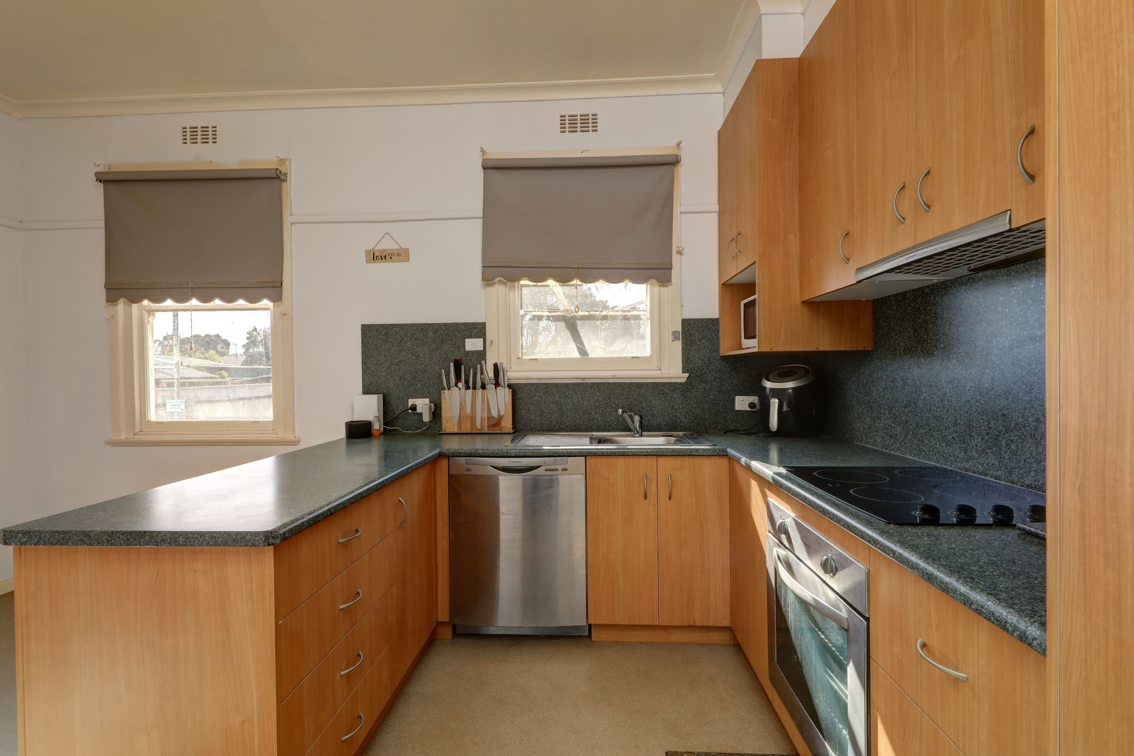 11 Ashton Street, Cobram VIC 3644, Cobram - Thumbnail 4