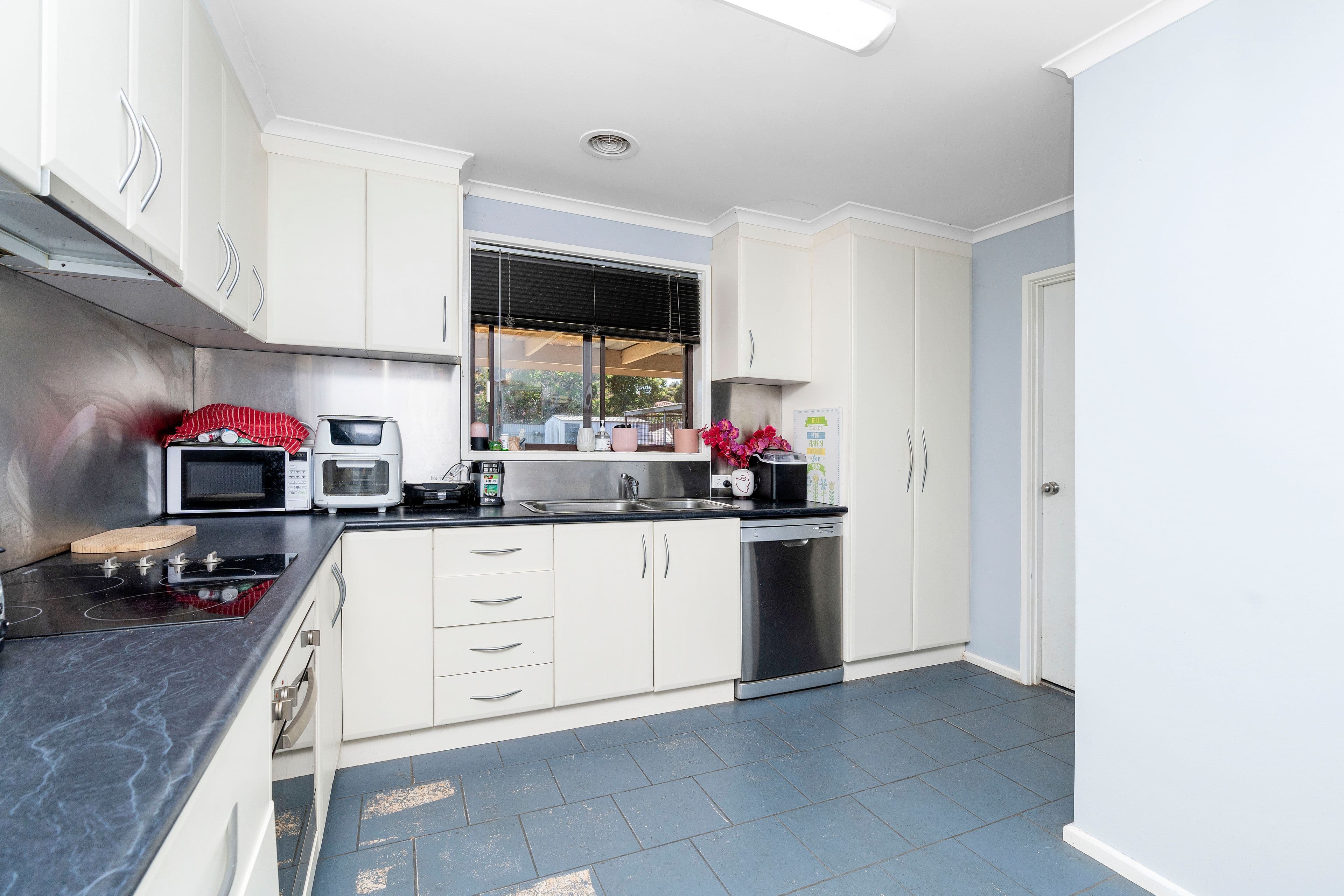 43 Crawford Street, Ashmont NSW 2650, Ashmont - Thumbnail 2