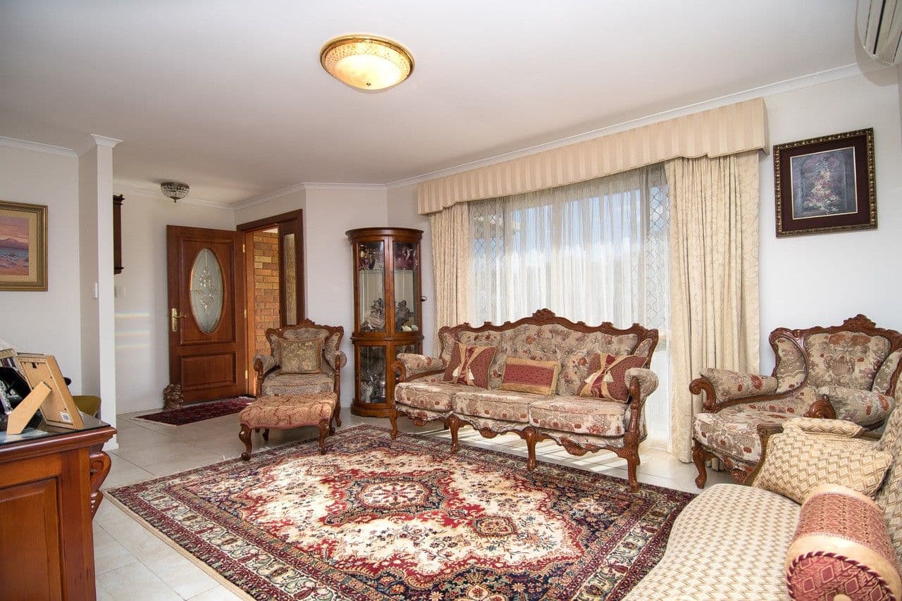 73 Allied Drive, Arundel QLD 4214, Arundel - Thumbnail 2