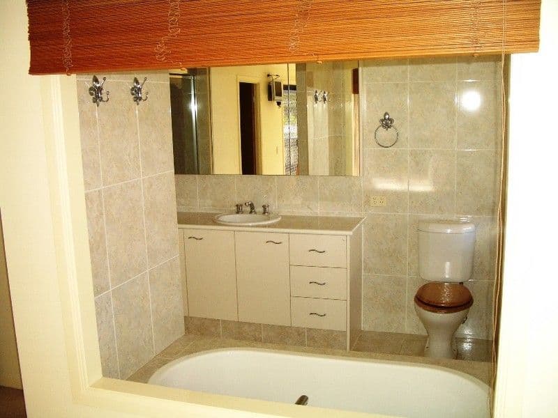22 Caladium Street, WAKERLEY QLD 4154, Wakerley - Thumbnail 3