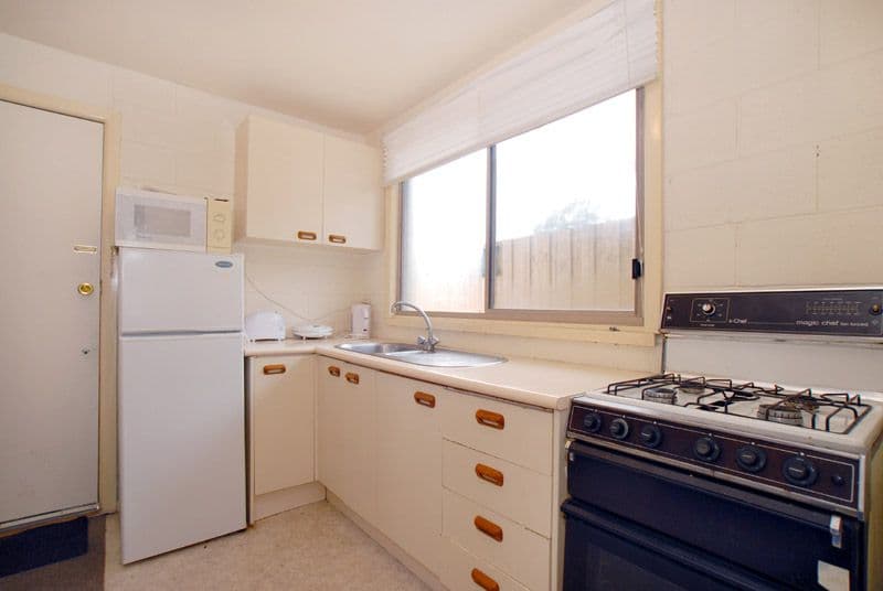 7 Royston Court, BORONIA VIC 3155, Boronia - Thumbnail 4