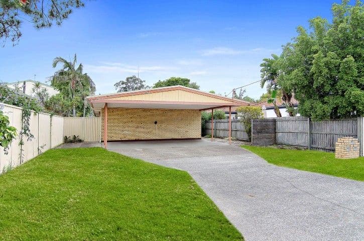 39 Leyte Avenue, Palm Beach QLD 4221, Palm Beach - Thumbnail 3