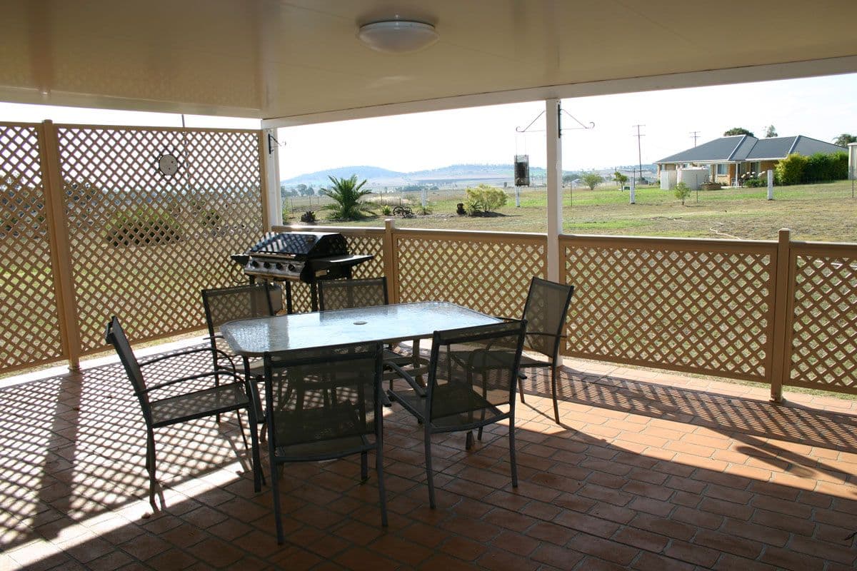 3 Lauren Court, GLENVALE QLD 4350, Glenvale - Thumbnail 8