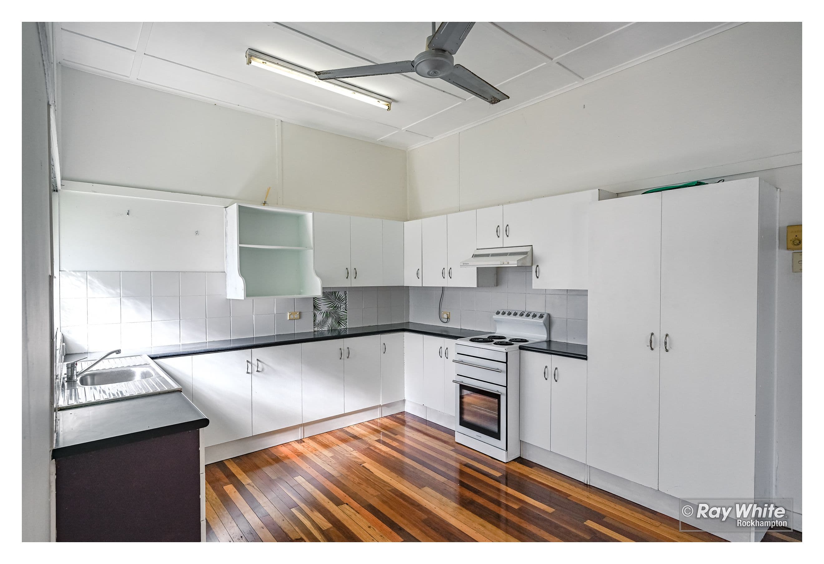 147 Stamford Street, Berserker QLD 4701, Berserker - Thumbnail 3