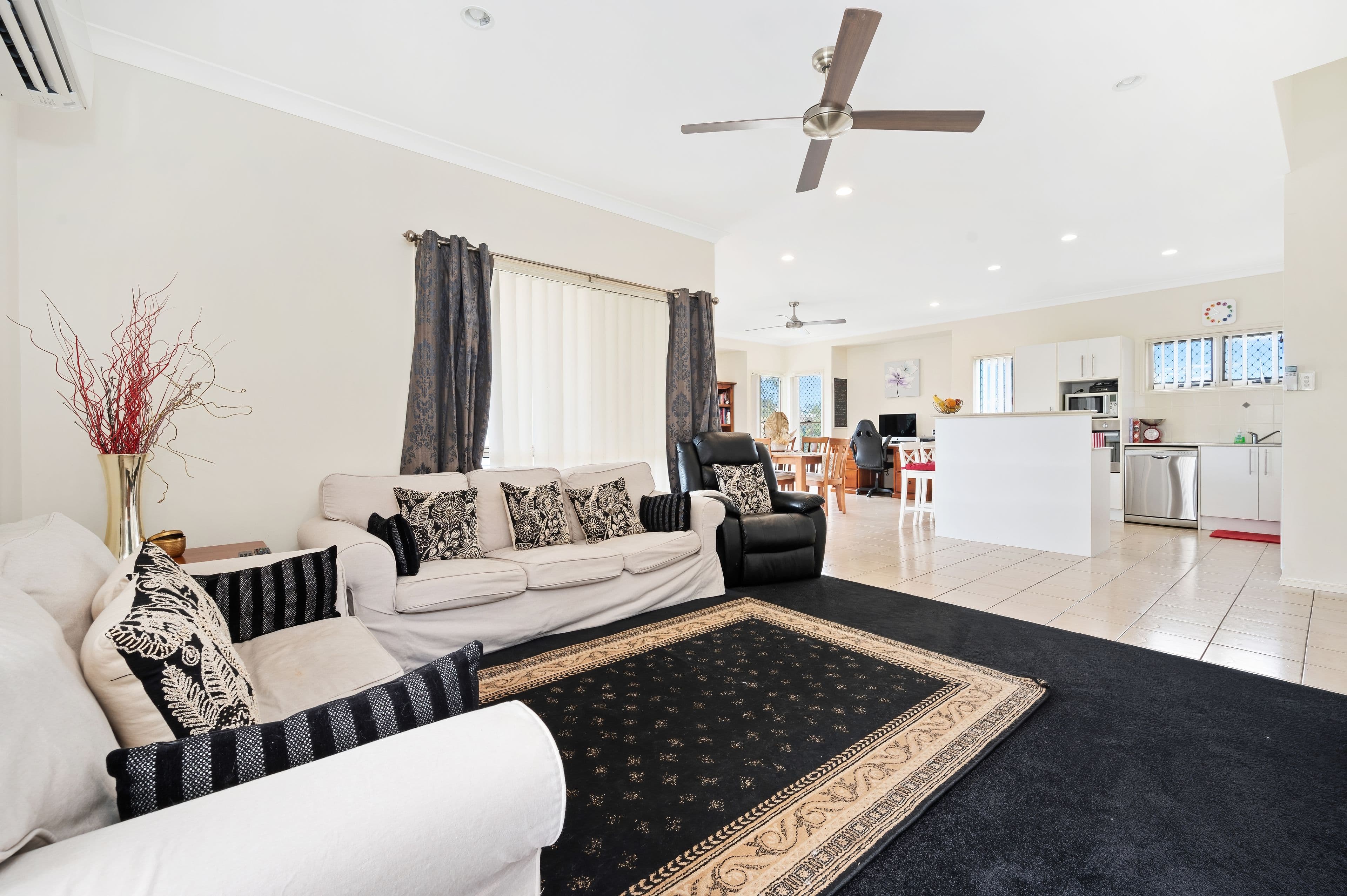 3 Ridge View Place, Springfield Lakes QLD 4300, Springfield Lakes - Thumbnail 4