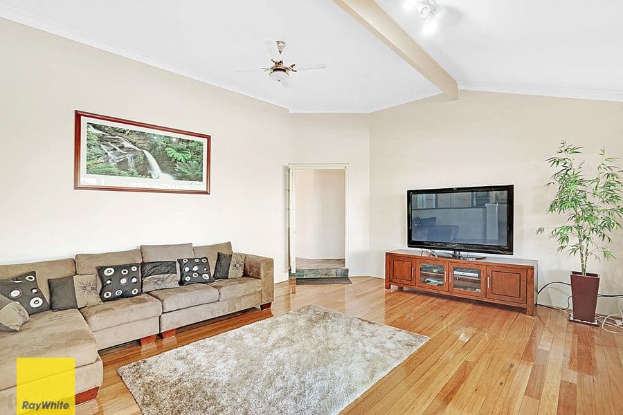 5 Spinnaker Crest, Ballajura WA 6066, Ballajura - Thumbnail 2